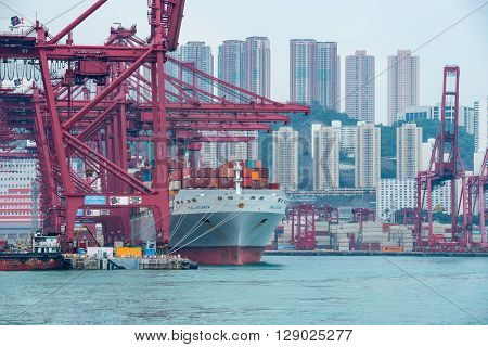 Hong Kong-may 7,2016:the Container Is Loaded / Unloaded At Kwai Tsing Container Terminals Is The Mai