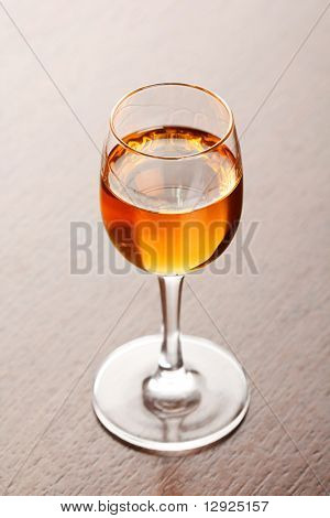 Sklo nebo Amaretto