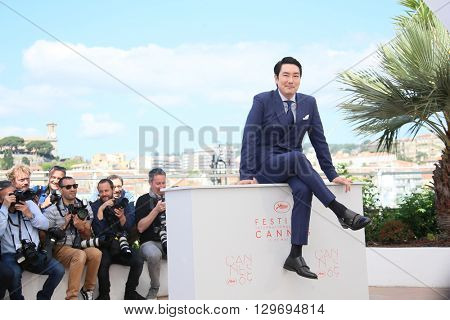 Actor Cho Jin-Woong attends 'The Handmaiden (Mademoiselle)' photocall during the 69th annual Cannes Film Festival at the Palais des Festivals on May 14, 2016 in Cannes, France.