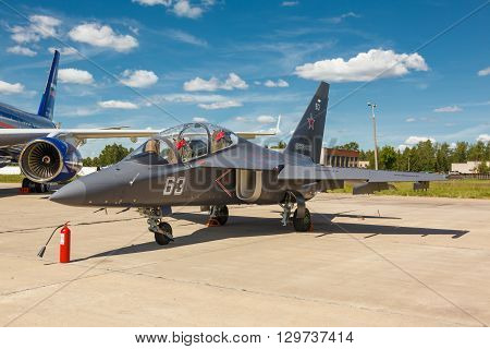 Fighter Yak-130
