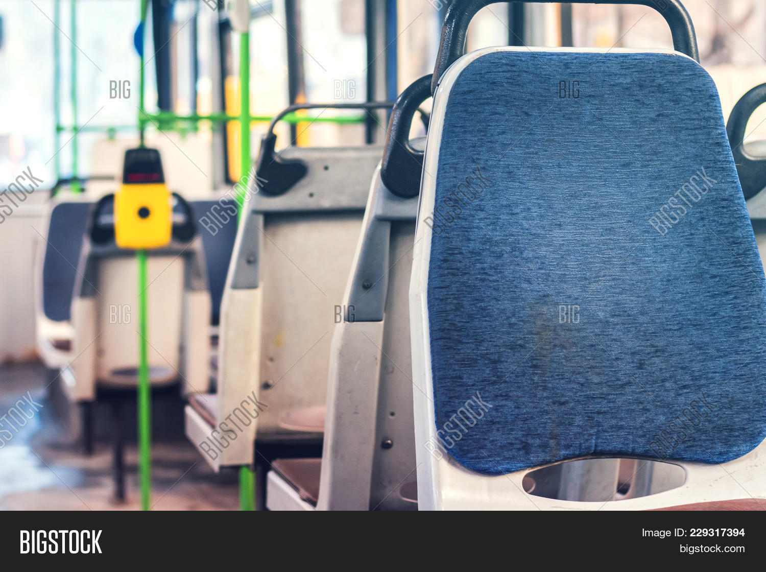 в автобусе с мест занято 15. комфортабельные экскурсионные автобусы. в автобусе с мест занято 15 мест какая часть всех мест. самые безопасные места в автобусе. в автобусе с мест занято 15.