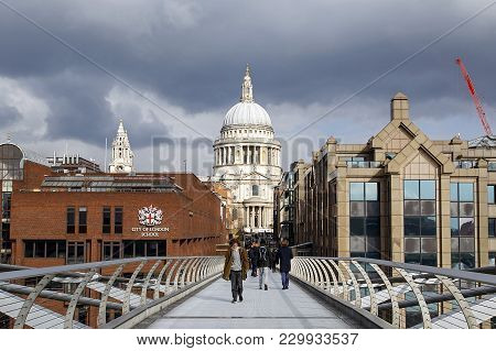 London, Uk: February 26, 2018: The City Of London School, Also Known As Cls, Is An Independent Day S