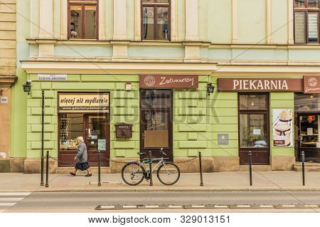 Krakow Poland. May 8 2019. A Street Scene In Kazimierz The Former Jewish District Krakow In Poland