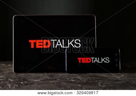 Tula 24 09 2019: Ted Talks On The Tablet And Phone Display.