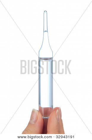 Asimiento de la mano de doctor médico frasco ampolla