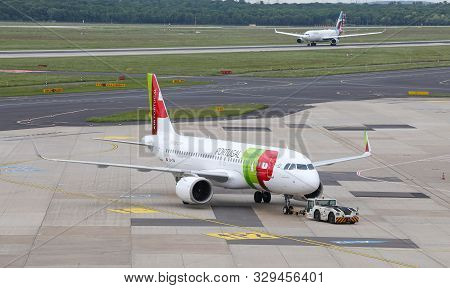 Airplane Push Back In Dusseldorf Airport