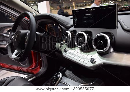 Frankfurt, Germany, September 09-2019: Wei Vv7 Phev Iaa 2019