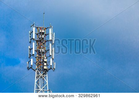 A Low Angle View Of A Gps Antenna Equipped With 3g, 4g And 5g Technologies And Associated With Emf P