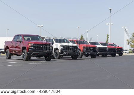 Muncie - Circa August 2021: Chevrolet Silverado 1500 Display. Chevy Is A Division Of Gm And Offers T