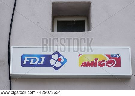 Toulouse , Occitanie France  - 06 25 2021 : Fdj Amigo Logo Brand And Sign Text Of France National Lo