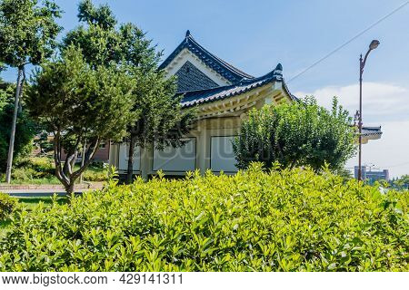 Yesan-gun, South Korea; July 30, 2021: Oriental Building With Tiled Roof Located At Memorial Site Of