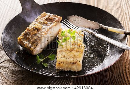 filet Grouper, smażone na patelni