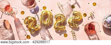 Gold Balloons 2022, Champagne Glasses Cconcept Fun New Years Party
