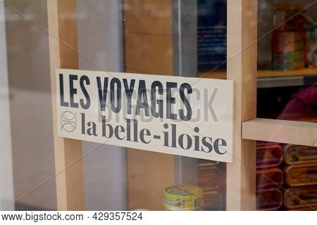 Bordeaux , Aquitaine France - 07 30 2021 : La Belle Iloise Logo Brand And Text Sign Of French Canner