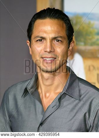 LOS ANGELES - SEP 20: Benjamin Bratt arrives for the Ã¢â¬ËUnder the Tuscan SunÃ¢â¬â¢ Hollywood Premiere on September 20, 2003 in Hollywood, CA
