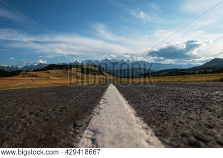 Chuysky trakt road in the Altai mountains. One of the most beautiful road in the world.
