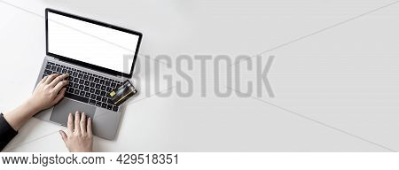 The Concept Of Using Credit Cards To Pay For Goods Or Services On Online Websites, Online Shopping B