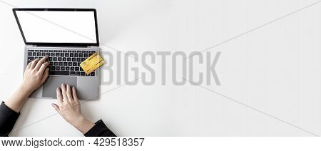 The Concept Of Using Credit Cards To Pay For Goods Or Services On Online Websites, Online Shopping B
