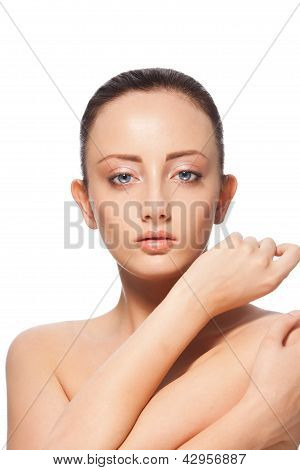 Mooie vrouw geïsoleerd op wit