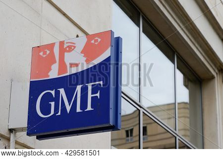 Montpellier , Occitanie France  - 06 25 2021 : Gmf Insurance Logo Brand Company Sign Text French Fin