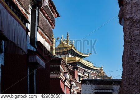 Lhasa, China - November 1, 2020: Inside The Potala Palace, Lhasa, Tibet, Chine. The Golden Roof Of A