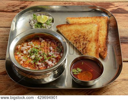 Bread Toast With Misal, Poona Misal Or Puneri Misal Is A Special And Popular Item In Pune, Maharasht