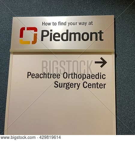 A Sign In A Hallway That Reads Peachtree Orthopaedic Surgery Center At Piedmont Hospital In Atlanta,