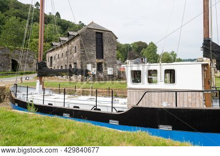 Cotehele Quay