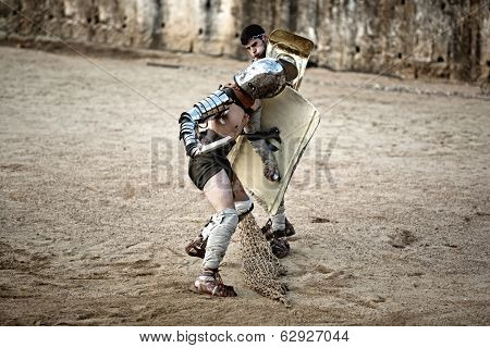 Secutor Gladiator Pushing