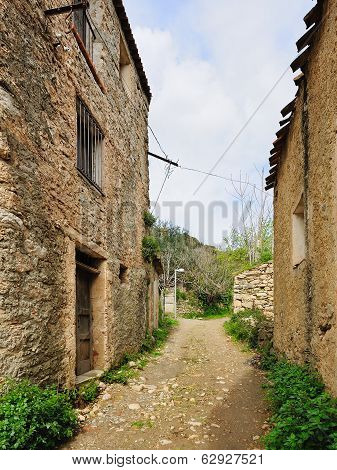 Old Osini