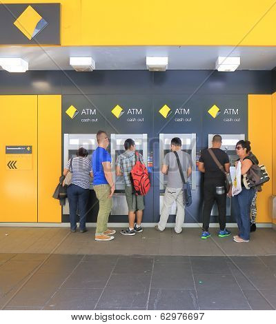 Cash machine queue