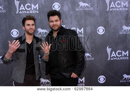 LAS VEGAS - APR 6:  Colton Swon, Zach Swon, The Swon Brothers at the 2014 Academy of Country Music Awards - Arrivals at MGM Grand Garden Arena on April 6, 2014 in Las Vegas, NV