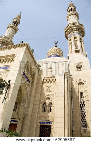 Mosque Um Al-tobool