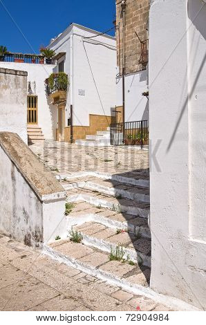 Alleyway. Laterza. Puglia. Italy.