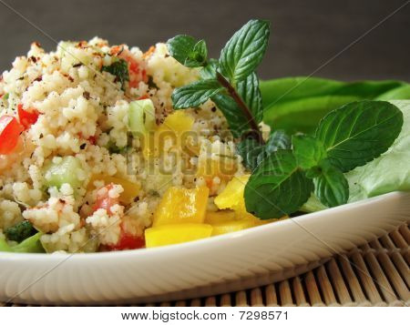 Arabische Tabouleh Gericht mit Couscous Tabouleh Mit couscous