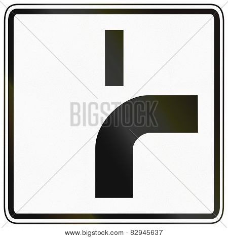 Priority Route At T-junction