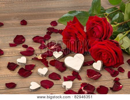 roses as a gift and surprise to a feast. photo icon for birthday, mother's day, love, valentine's day