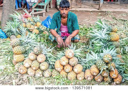 Pineapple Seller