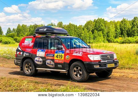 Toyota Land Cruiser 100