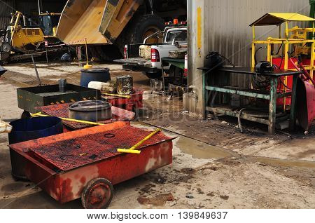 the repair of vehicles in the workshop