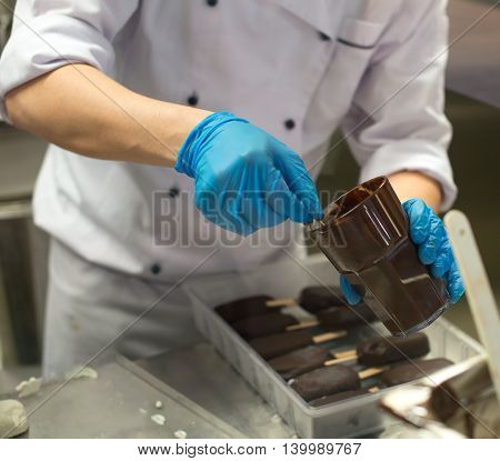 Process of making a chocolate ice cream.