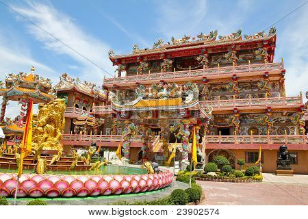 Schöne chinesische Tempel In Thailand.