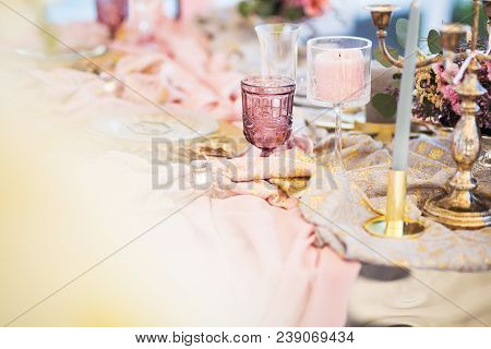 Beautiful European Wedding Table Decoration And Candles With Vintage Style