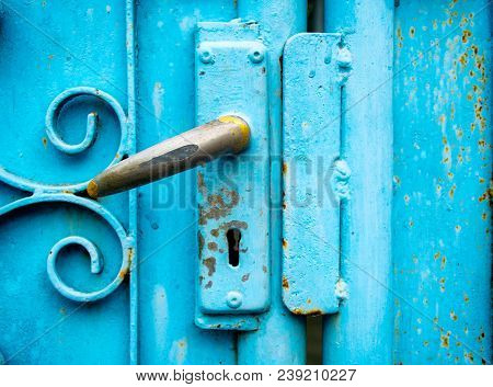 key lock old stitched in the blue door.