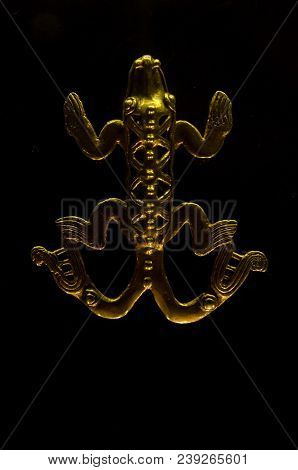 Handcrafted Piece In Gold Made By Ancient Artisans Of Costa Rica