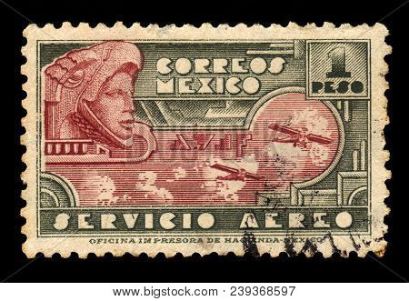 Mexico - Circa 1934: A Stamp Printed In Mexico, Shows Eagle Warrior, Special Class Of Infantry Soldi