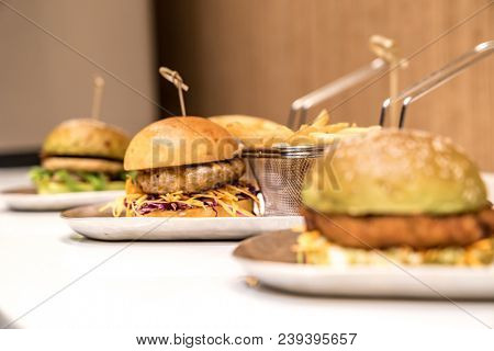 Hamberger with fries fast food