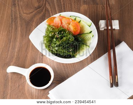 Sea Lettuce Salad - Ensalada De Lechuga De Mar

Edible Green Algae In The Family Ulvacceae. Binomial