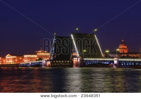 เซนต์ปีเตอร์สเบิร์ก รัสเซีย สะพานชัก