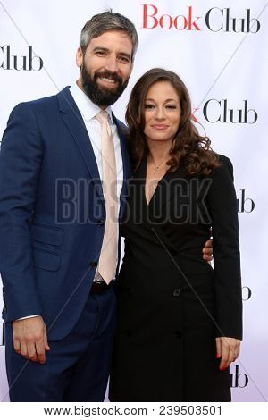 LOS ANGELES - MAY 6:  Bob Holderman, Erin Simms at the 
